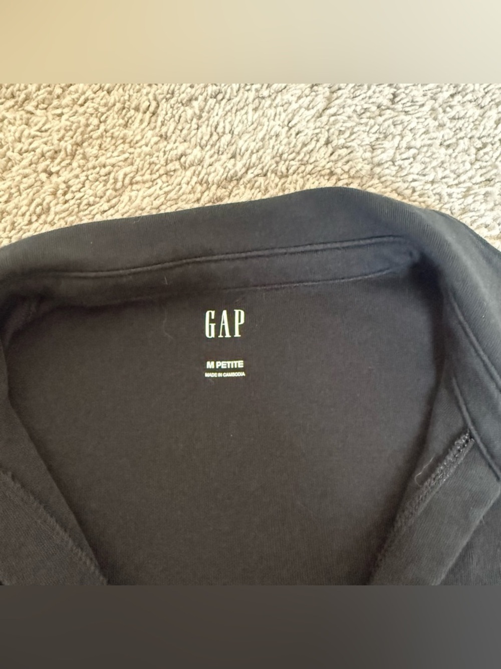 GAP Modern Long Sleeve Button Up Tee - Picture 2 of 3